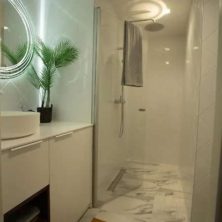 Tatari 16 City Centre New *